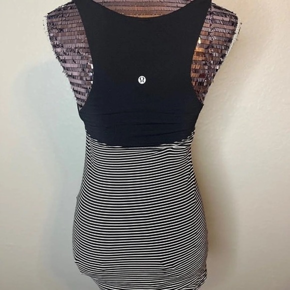 Lululemon Run: First Base Tank 6 - Picture 4 of 4